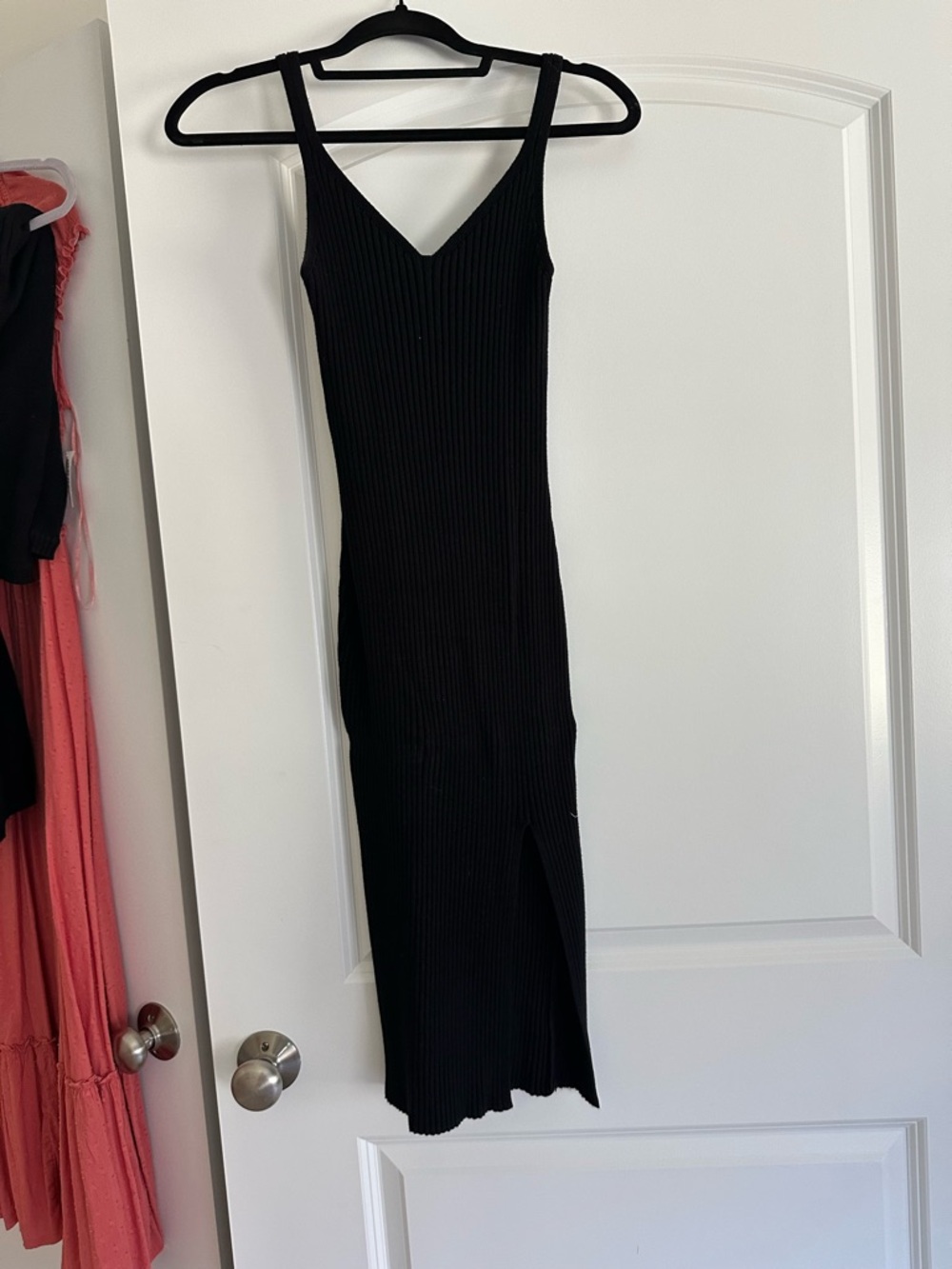 Abercrombie & Fitch Black Ribbed V-Neck Maxi Dress with Side Slit